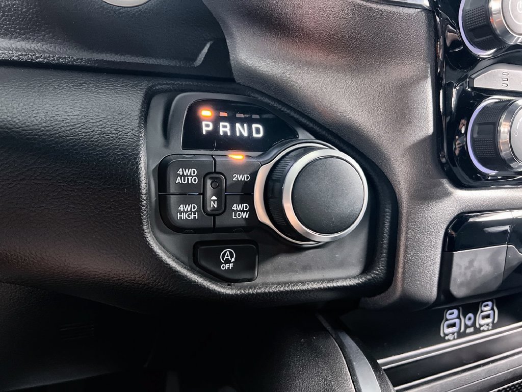 Used 2025 RAM 1500 Big Horn AWD/4WD image 34