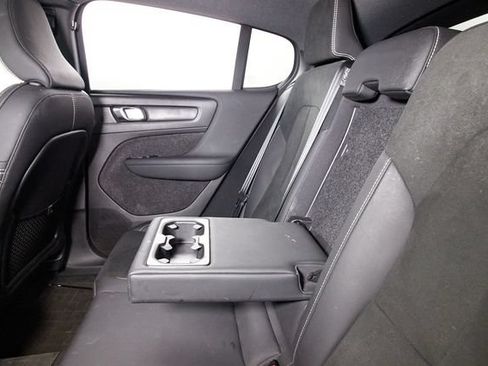 Certified 2023 Volvo C40 P8 Recharge Ultimate w/ Protection Package Premier AWD/4WD image 20