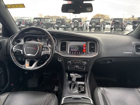 Used 2018 Dodge Charger GT image 29