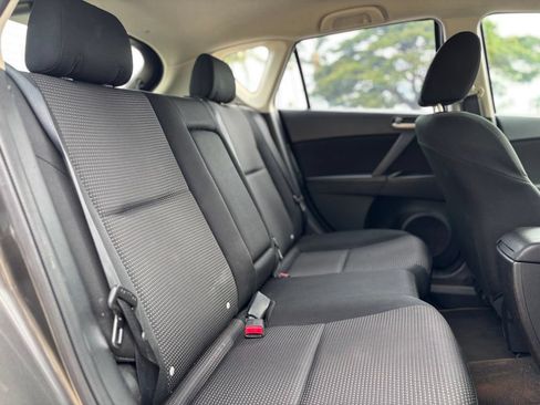 Used 2013 MAZDA MAZDA3 i Touring FWD image 11