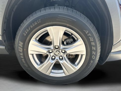 Used 2024 Toyota RAV4 XLE FWD image 28
