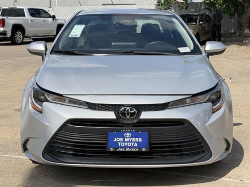 Used 2024 Toyota Corolla LE FWD image 3