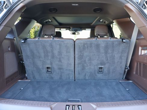 Used 2024 Ford Explorer King Ranch w/ Technology Package image 19