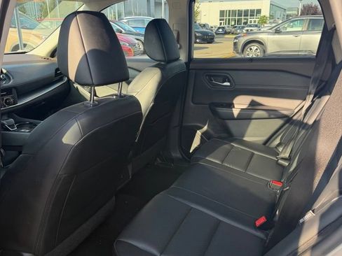 Used 2023 Nissan Rogue SV w/ SV Premium B Package AWD/4WD image 8