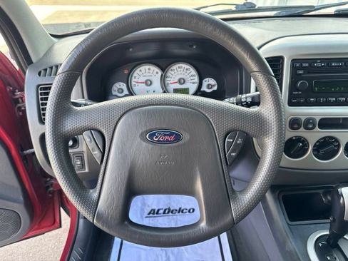 Used 2007 Ford Escape XLT AWD/4WD image 17