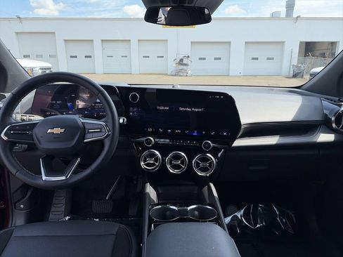 Used 2024 Chevrolet Blazer EV LT AWD/4WD image 19