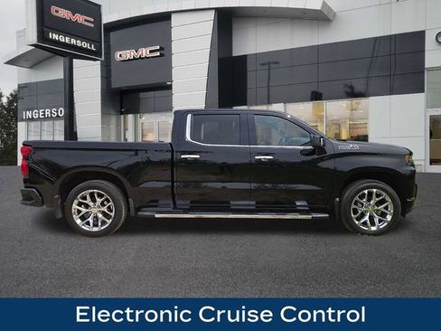 Used 2019 Chevrolet Silverado 1500 High Country w/ Technology Package AWD/4WD image 27