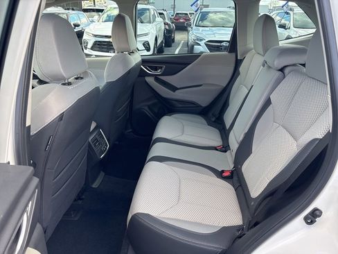 Certified 2023 Subaru Forester Premium AWD/4WD image 12