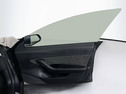 Used 2018 Tesla Model 3 Long Range image 29