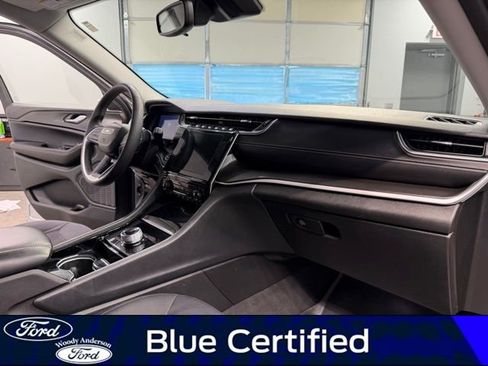 Used 2023 Jeep Grand Cherokee L Laredo AWD/4WD image 26