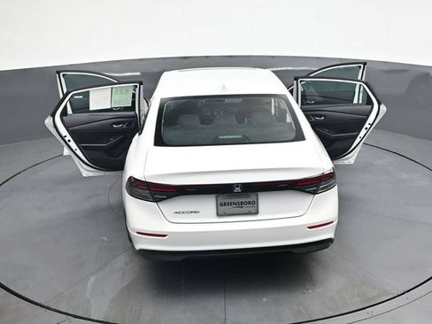 Used 2024 Honda Accord EX image 37