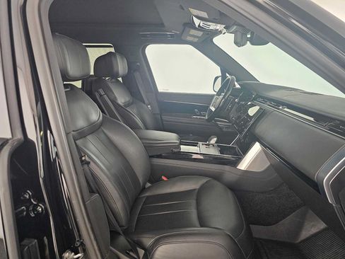 Used 2025 Land Rover Range Rover Long Wheelbase Autobiography AWD/4WD image 10