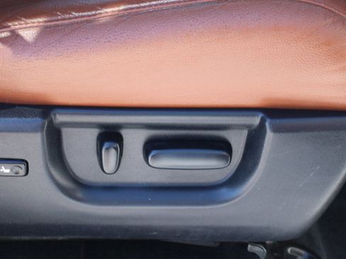 Used 2017 Toyota Sequoia Platinum RWD image 25