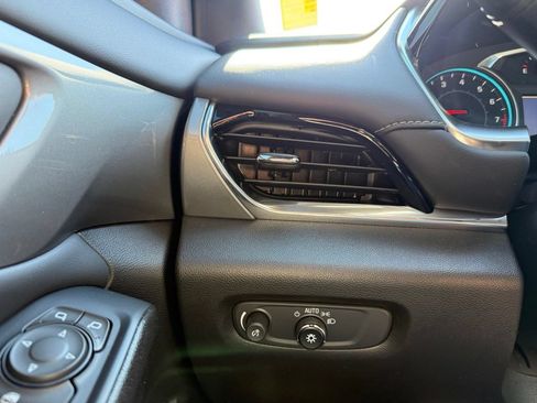 Used 2024 Chevrolet Traverse LT w/ LPO, Floor Liner Package FWD image 12