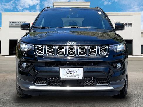 Used 2025 Jeep Compass Limited AWD/4WD image 3
