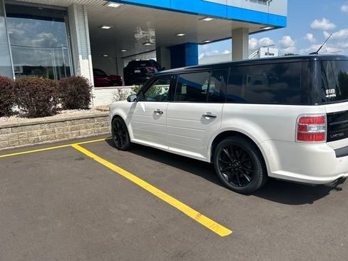 Used 2016 Ford Flex Limited w/ Equipment Group 303A AWD/4WD image 3