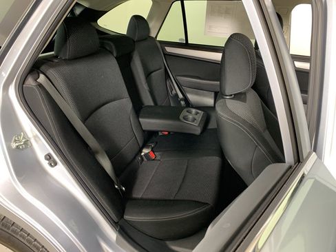 Used 2016 Subaru Outback 2.5i Premium image 35
