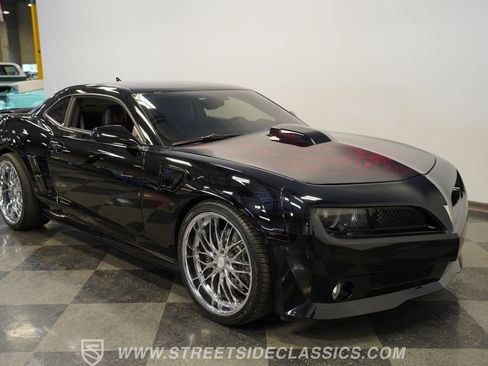Used 2010 Chevrolet Camaro SS w/ RS Package RWD image 17
