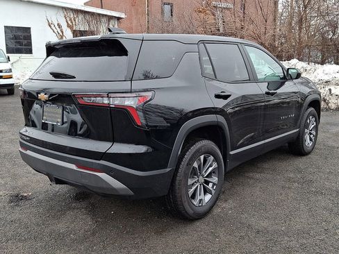 Used 2026 Chevrolet Equinox LT w/ Convenience Package II image 7
