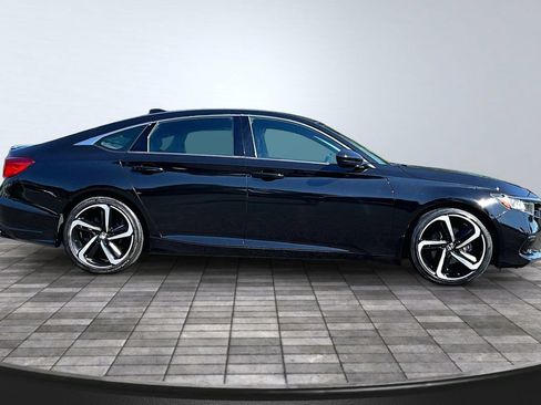 Used 2021 Honda Accord Sport image 8