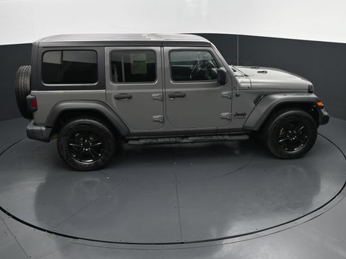Used 2019 Jeep Wrangler Unlimited Sport AWD/4WD image 32