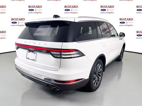 New 2026 Lincoln Aviator AWD image 7