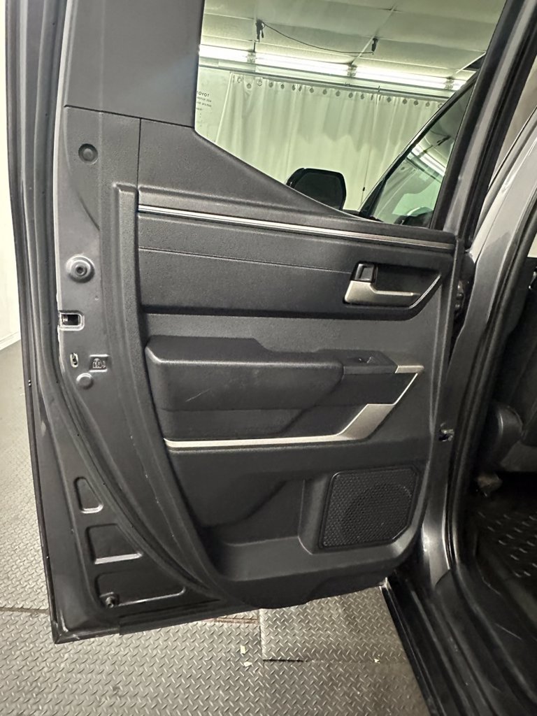 Used 2022 Toyota Tundra Limited AWD/4WD image 25