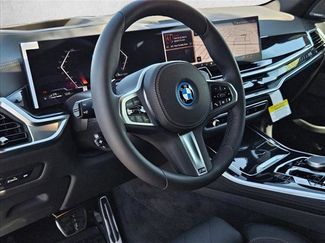 New 2026 BMW X5 xDrive50e video 3