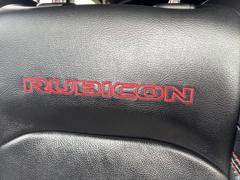 Used 2019 Jeep Wrangler Unlimited Rubicon AWD/4WD image 30