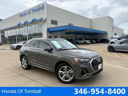 Used 2021 Audi Q3 2.0T Premium w/ Convenience Package AWD/4WD image 1