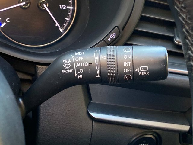 Used 2021 MAZDA CX-30 FWD 2.5 S w/ Select Package image 23