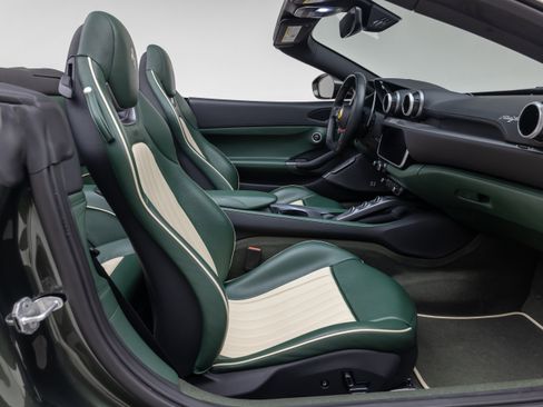 Certified 2019 Ferrari Portofino RWD image 52