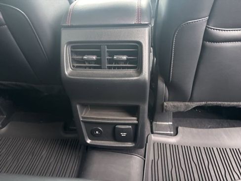 Certified 2024 Ford Edge ST-Line image 32