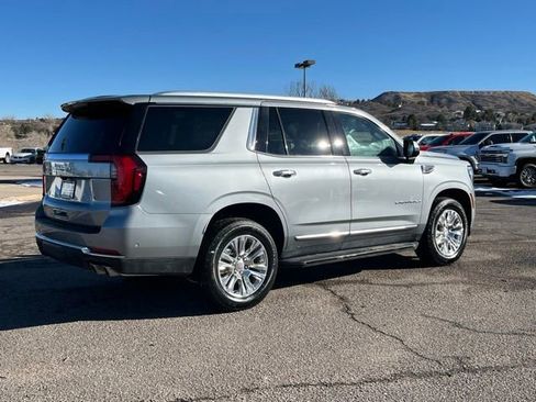 Used 2025 GMC Yukon Denali image 5