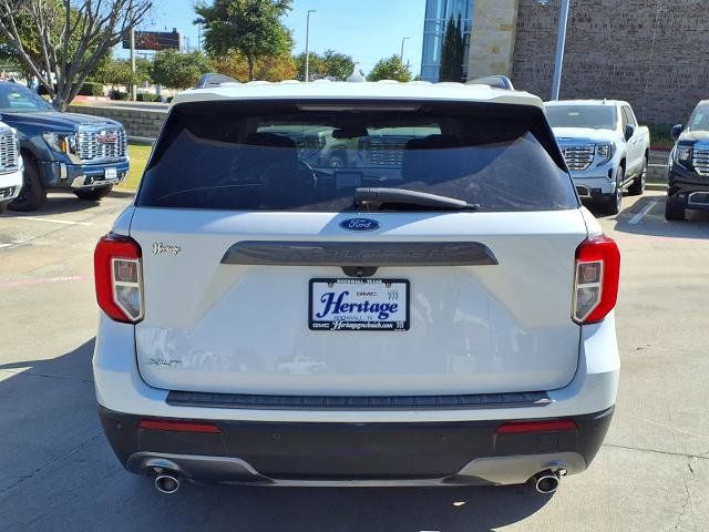Used 2022 Ford Explorer XLT w/ Equipment Group 202A RWD image 23