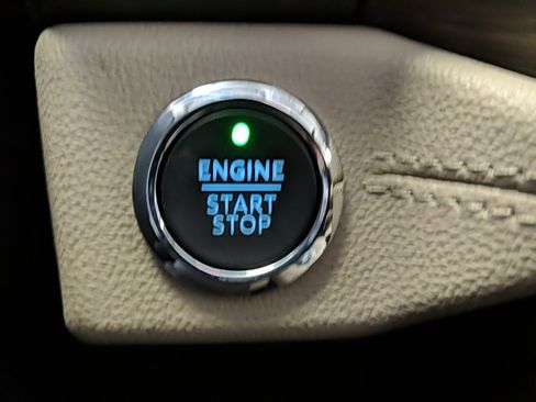 Used 2023 Ford Expedition Limited image 28