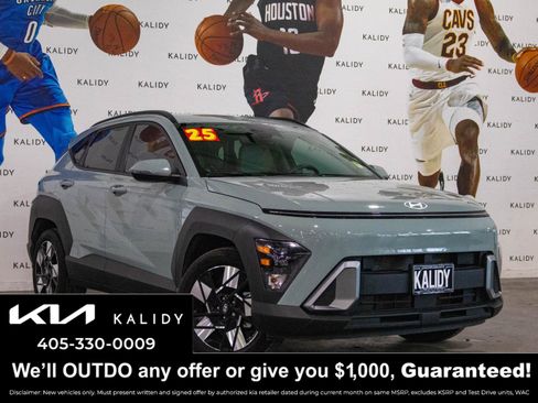 Used 2025 Hyundai Kona SEL FWD image 1