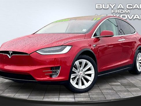 Used 2017 Tesla Model X 75D image 12