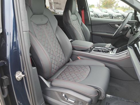 New 2026 Audi SQ7 Prestige AWD/4WD image 10
