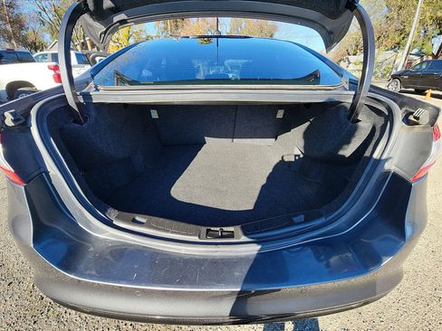 Used 2015 Ford Fusion SE w/ Equipment Group 202A image 20