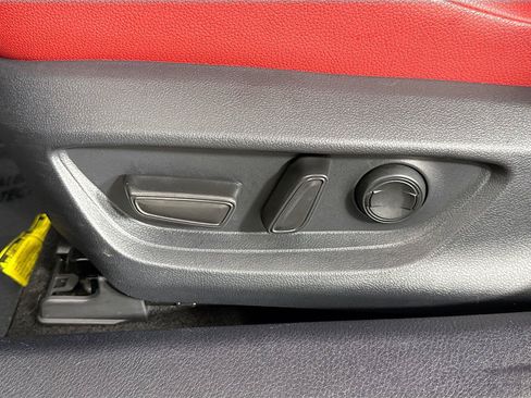 Certified 2025 Toyota Camry XSE FWD image 32