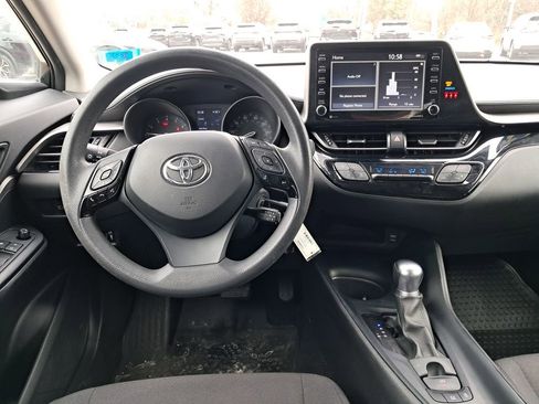 Used 2020 Toyota C-HR LE image 14