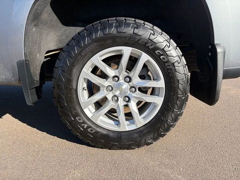 Used 2021 Chevrolet Silverado 1500 LT w/ Bed Protection Package AWD/4WD image 10