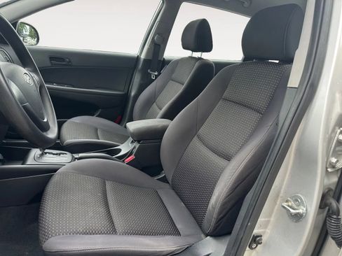 Used 2011 Hyundai Elantra GLS image 10