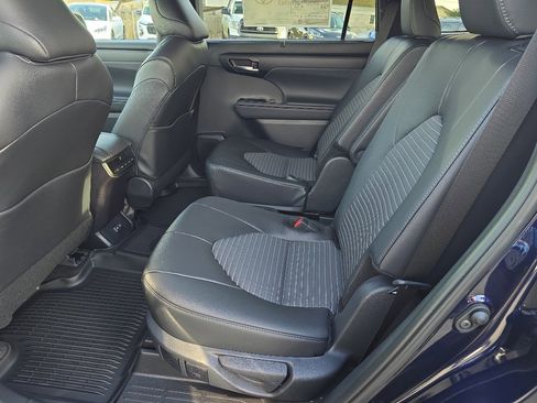 New 2026 Toyota Highlander XSE image 19