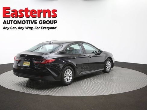 Used 2025 Toyota Camry LE FWD image 39