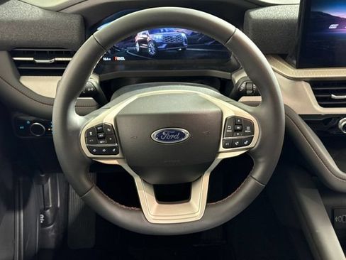 New 2026 Ford Explorer Active AWD/4WD image 19