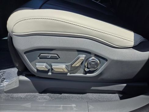 New 2026 Kia EV9 GT-Line AWD/4WD image 17