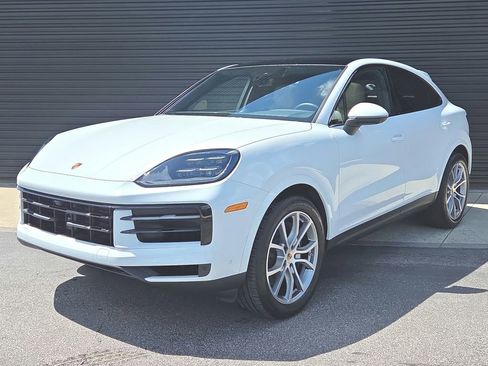 Certified 2026 Porsche Cayenne Coupe AWD/4WD image 1