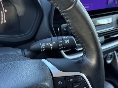 Certified 2024 Toyota Grand Highlander XLE AWD/4WD image 30